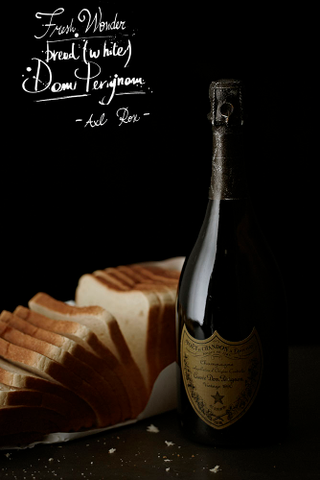 Illustration for article titled From Beyoncé to Sinatra: Photos of the food and drinks stars demand